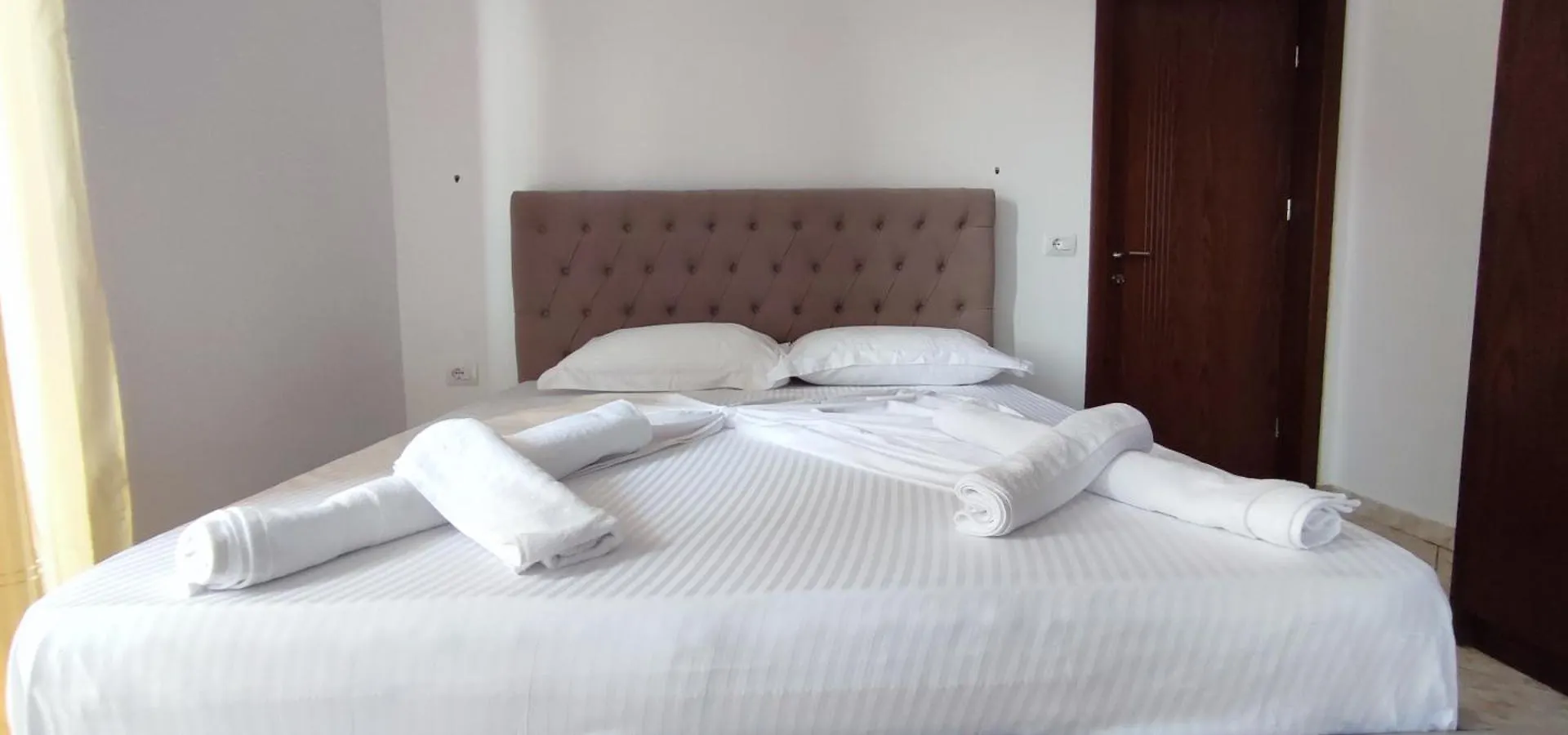 Guest house Villa Shapa Ksamil