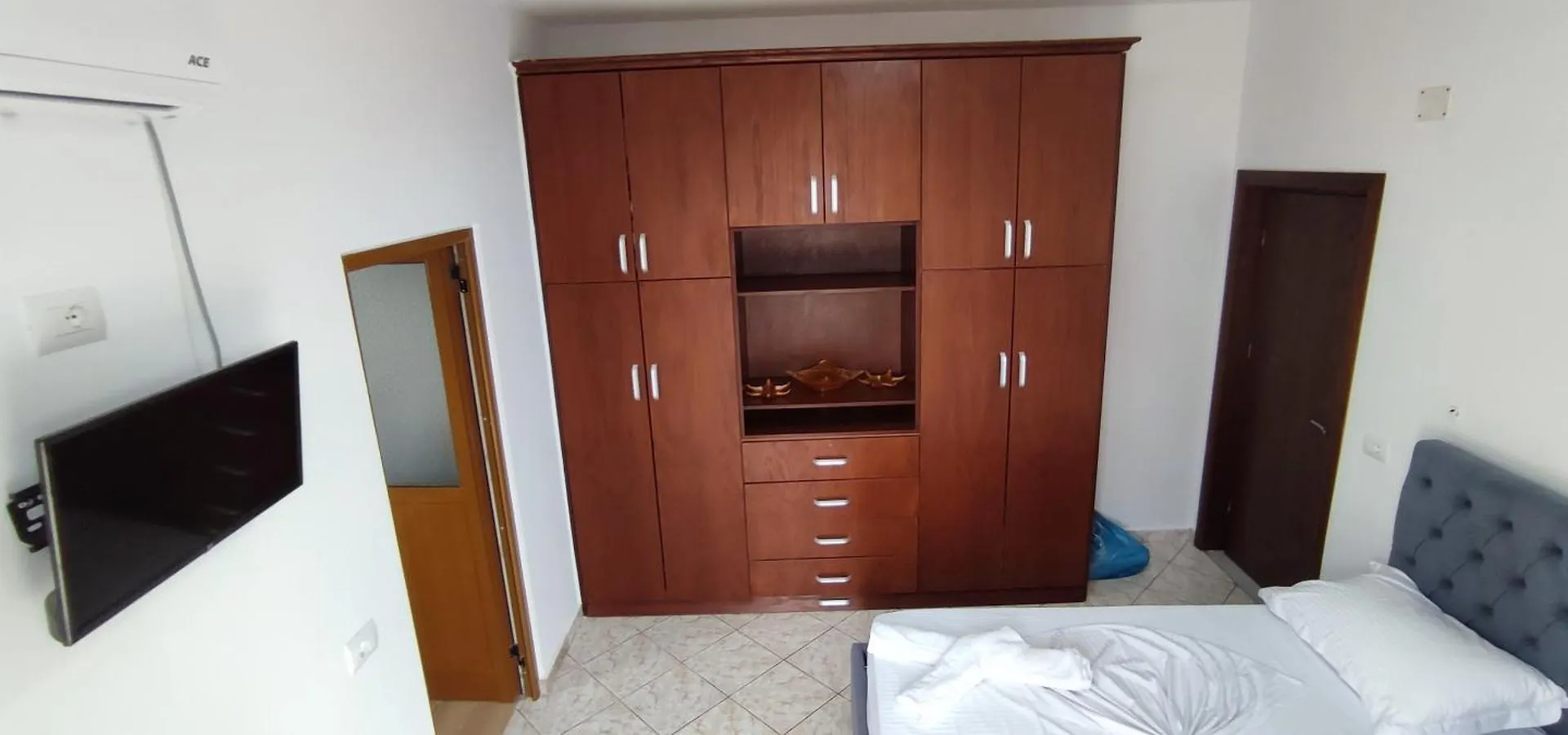 Guest house Villa Shapa Ksamil